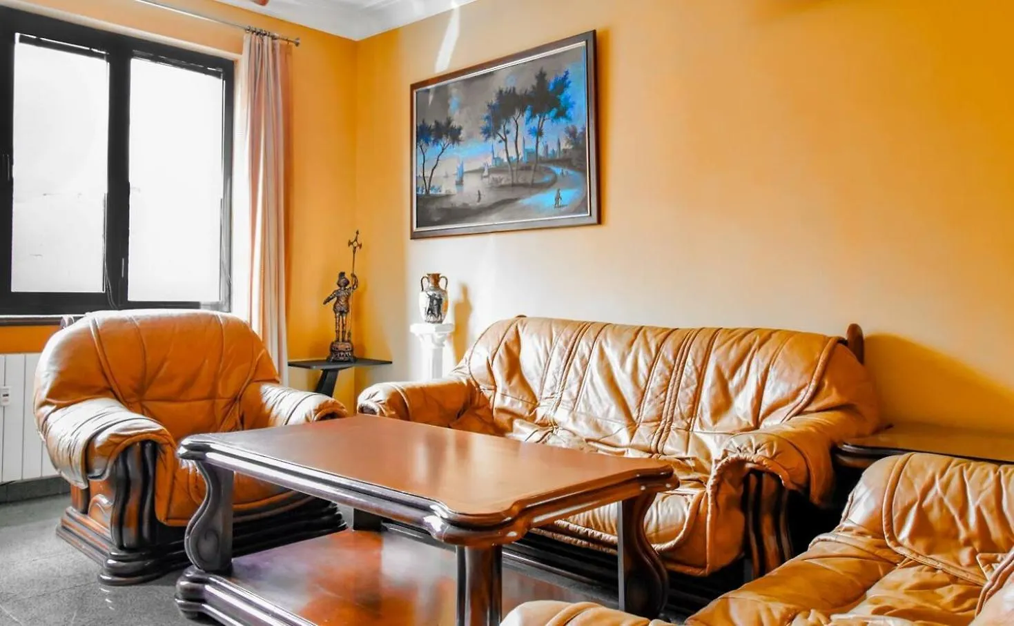 2 Levels 2Br 2Btr Separate Kitchen Ac Sofia Apartment
